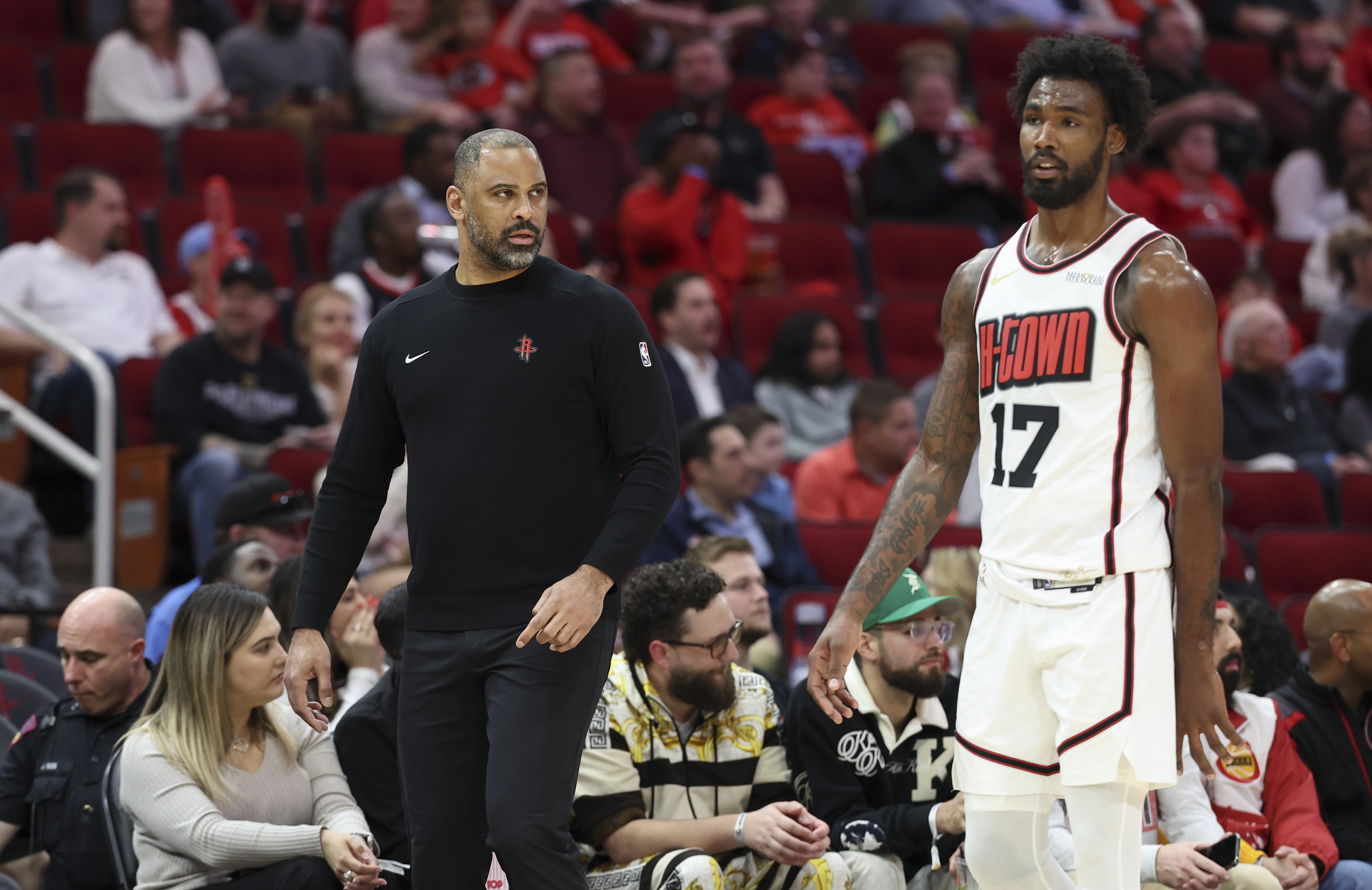 九游体育直播-乌度卡谈4防守人怪阵：这确实改变了比赛 希望用换防打出强硬表现