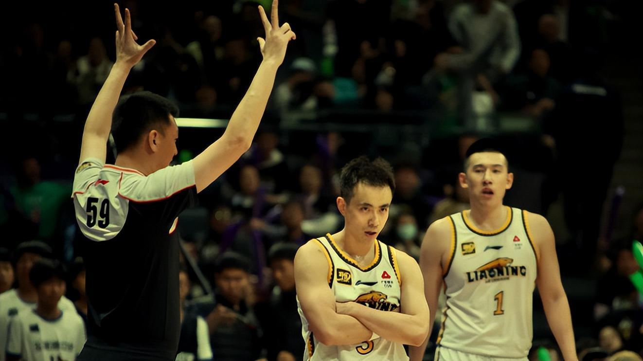 九游体育平台-恭喜辽篮赢广东5连胜!付豪26+9力压焦泊乔,队长1V2完胜徐杰胡明轩