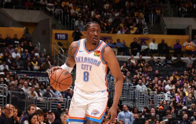 九游体育直播-复出就发威！杰伦威关键6分制胜：雷霆拒绝湖人逆转